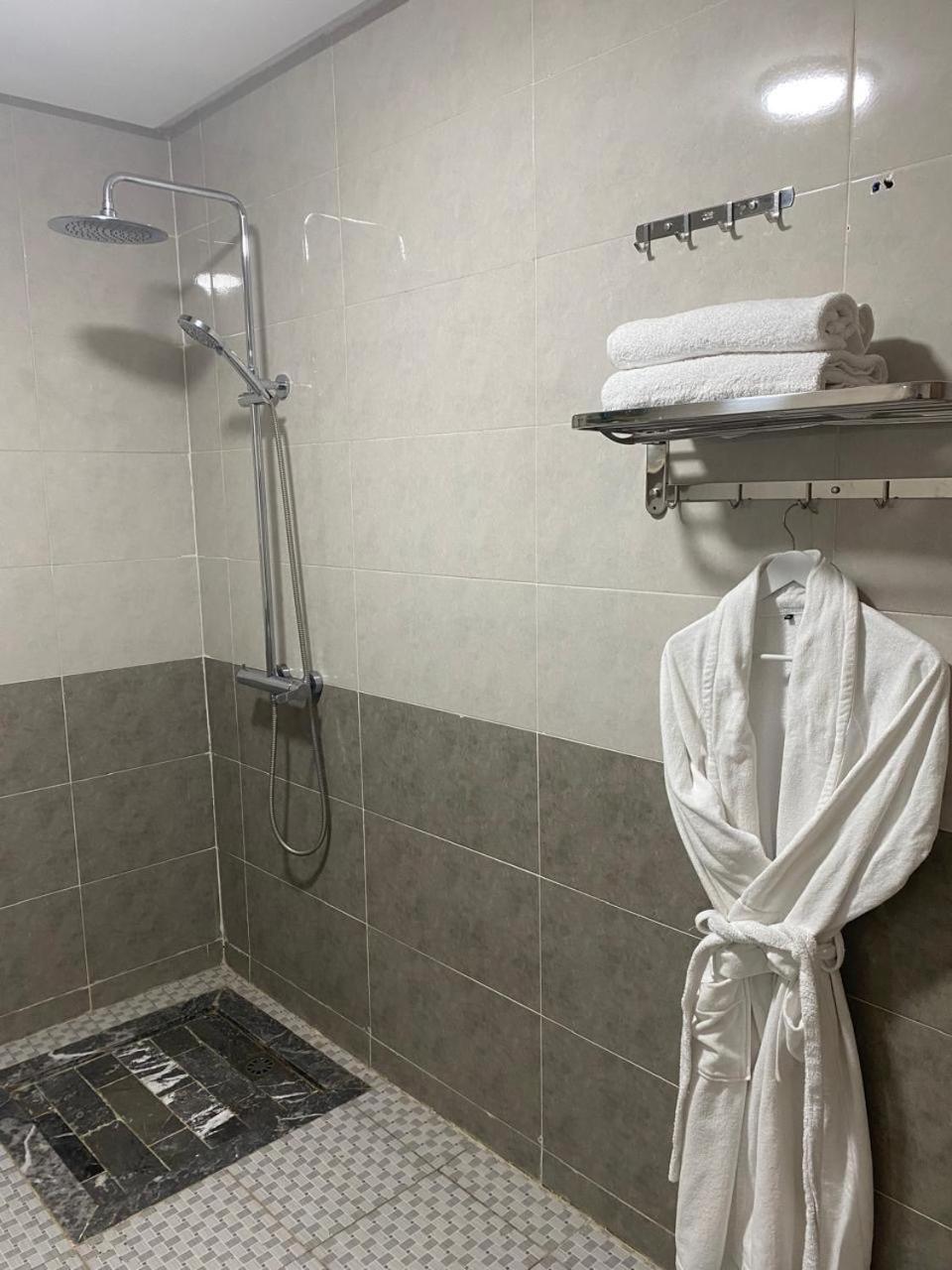 Hotel Golden Star Taounate Eksteriør bilde